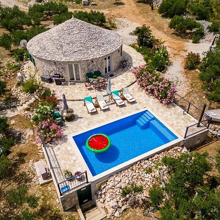 Island Getaway - Heritage House Mirca  Екстер'єр фото