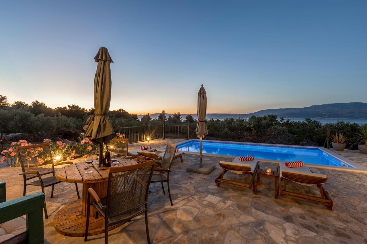 Island Getaway - Heritage House Mirca  Екстер'єр фото