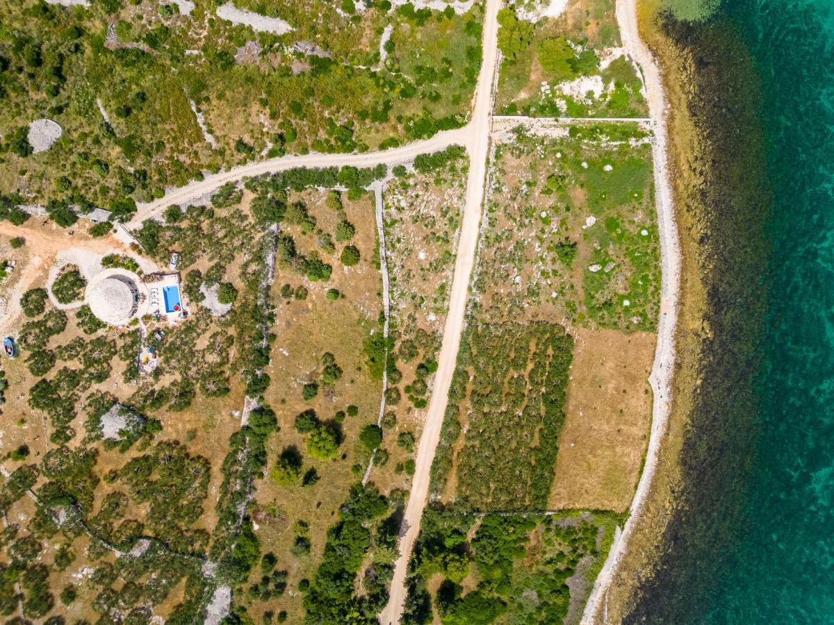 Island Getaway - Heritage House Mirca  Екстер'єр фото