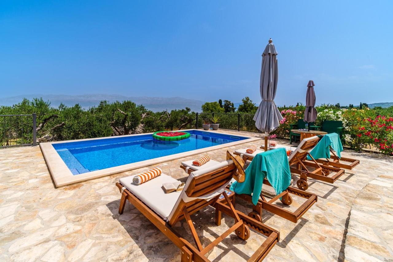 Island Getaway - Heritage House Mirca  Екстер'єр фото