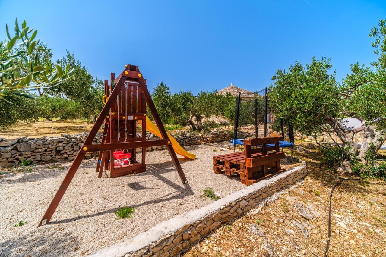 Island Getaway - Heritage House Mirca  Екстер'єр фото