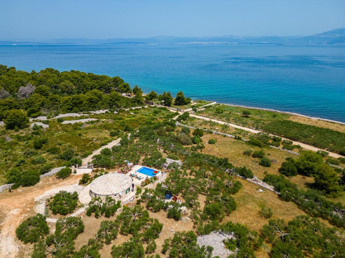 Island Getaway - Heritage House Mirca  Екстер'єр фото