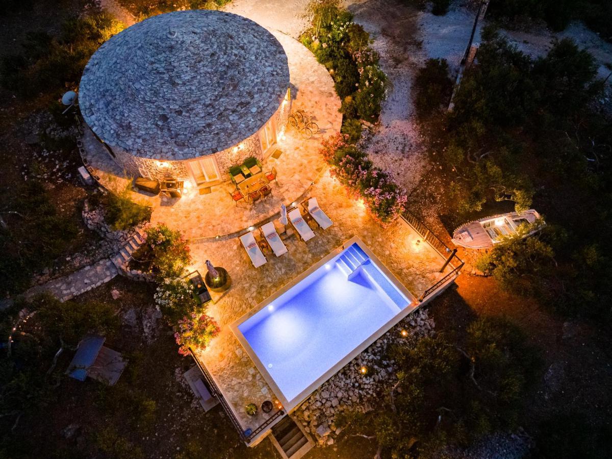 Island Getaway - Heritage House Mirca  Екстер'єр фото