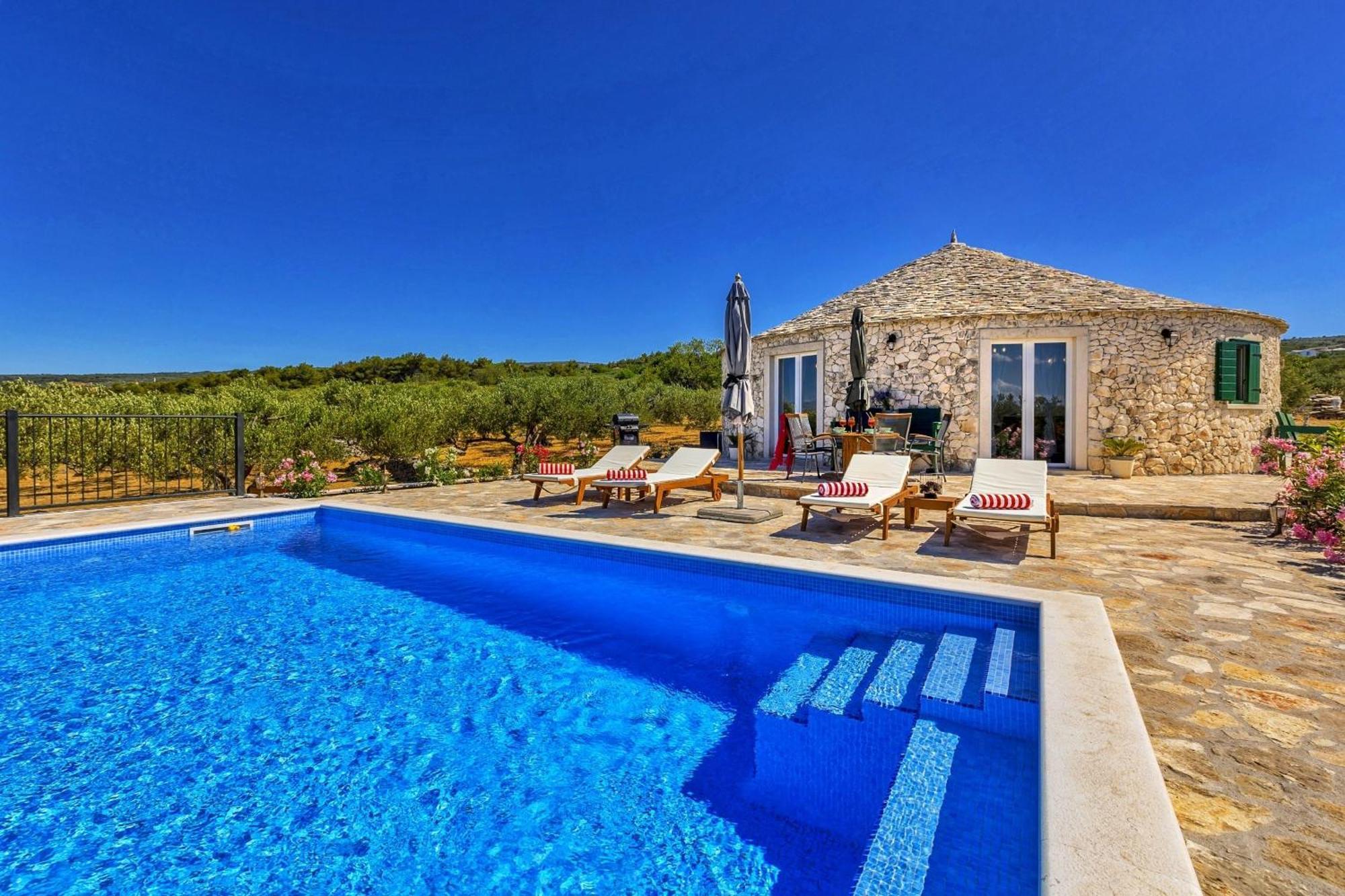 Island Getaway - Heritage House Mirca  Екстер'єр фото